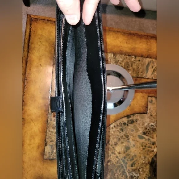 Bally large laptop tablet bag. - Picture 10 of 14